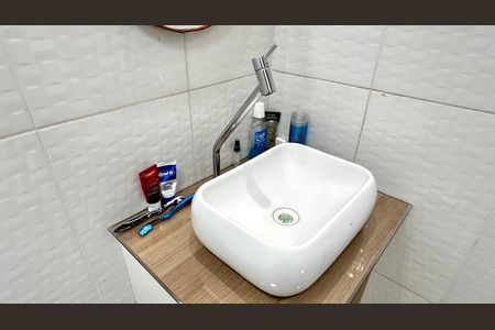 Apartamento à venda com 47m², 2 quartos e 1 vaga Apartamento à venda com 47m², 2 quartos e 1 vagaBanheiro