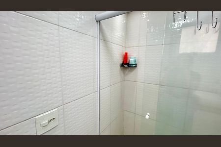 Apartamento à venda com 47m², 2 quartos e 1 vaga Apartamento à venda com 47m², 2 quartos e 1 vagaBanheiro