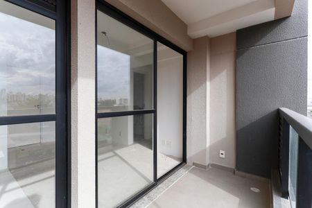 Apartamento à venda com 42m², 2 quartos e 1 vaga Apartamento à venda com 42m², 2 quartos e 1 vagaVaranda