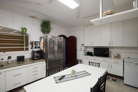 Casa à venda com 505m², 6 quartos e 2 vagasCozinha - Armários