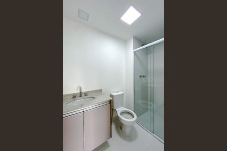 Apartamento para alugar com 64m², 2 quartos e 1 vaga Apartamento para alugar com 64m², 2 quartos e 1 vagaBanheiro da Suíte
