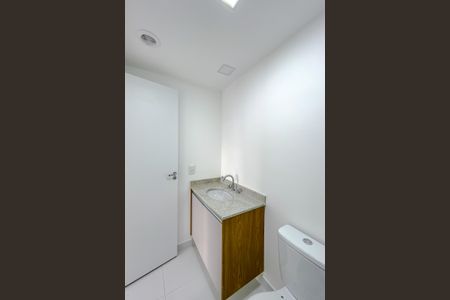 Apartamento para alugar com 64m², 2 quartos e 1 vaga Apartamento para alugar com 64m², 2 quartos e 1 vagaBanheiro da Suíte