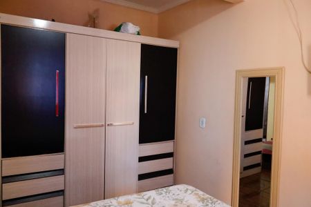 Casa à venda com 50m², 3 quartos e 2 vagasQuarto 2 - Suíte