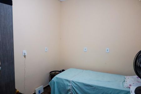 Casa à venda com 50m², 3 quartos e 2 vagasQuarto 3