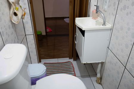 Casa à venda com 50m², 3 quartos e 2 vagasBanheiro da Suíte 2