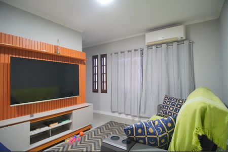 Sala de casa à venda com 2 quartos, 70m² em Rio dos Sinos, São Leopoldo