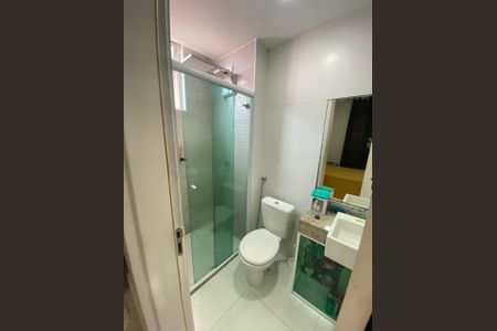 Banheiro de apartamento à venda com 2 quartos, 84m² em Palmeiras, Belo Horizonte
