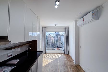 Sala de kitnet/studio para alugar com 1 quarto, 42m² em Paraíso, São Paulo