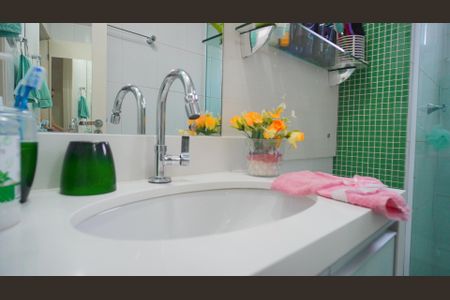 Apartamento à venda com 108m², 3 quartos e 1 vaga Apartamento à venda com 108m², 3 quartos e 1 vagaBanheiro suite 1