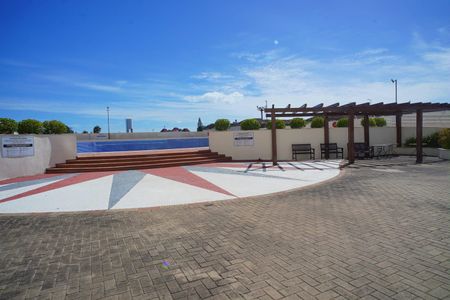 Apartamento à venda com 108m², 3 quartos e 1 vaga Apartamento à venda com 108m², 3 quartos e 1 vagaÁrea comum - Piscina