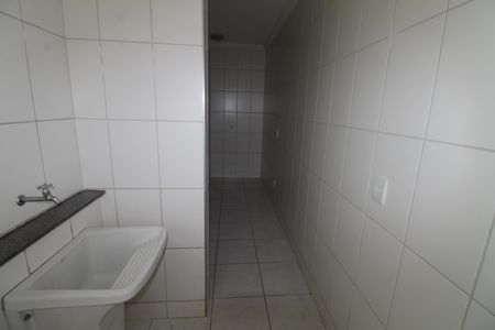Apartamento para alugar com 70m², 2 quartos e 1 vagaÁrea de Serviço