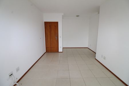 Apartamento para alugar com 70m², 2 quartos e 1 vagaSala