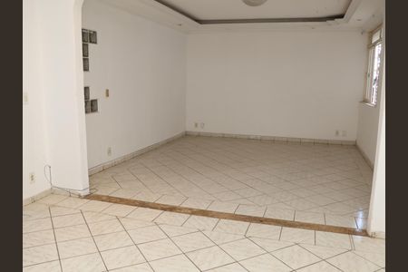 Casa para alugar com 432m², 3 quartos e 3 vagasSala