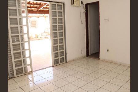 Casa para alugar com 432m², 3 quartos e 3 vagasSala