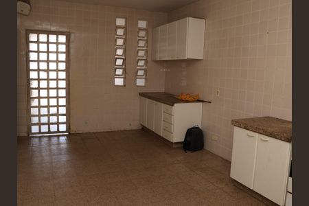 Casa para alugar com 432m², 3 quartos e 3 vagasCozinha