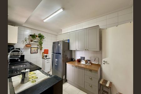 Apartamento à venda com 130m², 3 quartos e 2 vagasCozinha