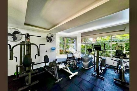 Apartamento à venda com 130m², 3 quartos e 2 vagasAcademia