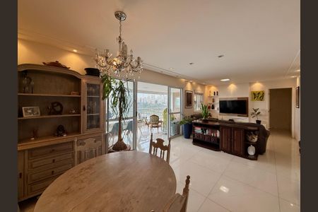 Sala  de apartamento à venda com 3 quartos, 130m² em Chácara Santo Antônio (zona Sul), São Paulo