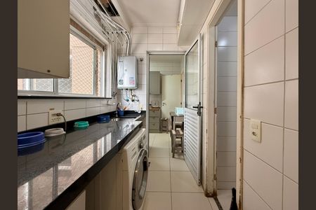 Apartamento à venda com 130m², 3 quartos e 2 vagasÁrea de Serviço