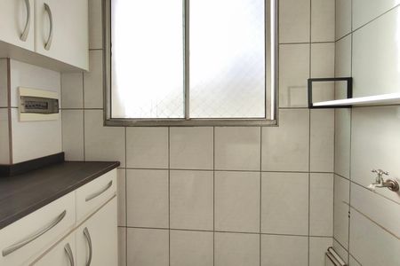 Apartamento à venda com 77m², 3 quartos e 1 vagaÁrea de Serviço