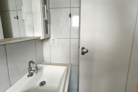 Banheiro Suíte de apartamento à venda com 3 quartos, 77m² em Vila Satúrnia, Campinas