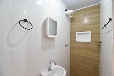 Casa para alugar com 29m², 1 quarto e sem vagaBanheiro