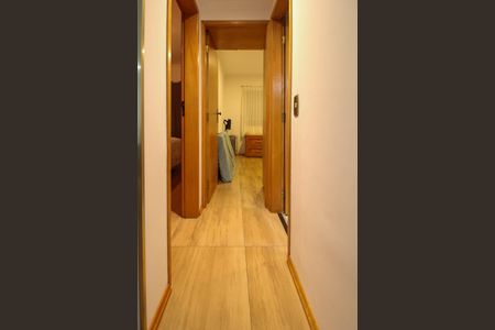 Corredor  de apartamento para alugar com 2 quartos, 60m² em Parque Munhoz, São Paulo