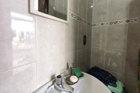 Casa à venda com 248m², 2 quartos e 3 vagas Casa à venda com 248m², 2 quartos e 3 vagasBanheiro Social