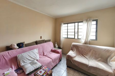 Casa à venda com 248m², 2 quartos e 3 vagas Casa à venda com 248m², 2 quartos e 3 vagasSala