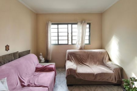 Casa à venda com 248m², 2 quartos e 3 vagas Casa à venda com 248m², 2 quartos e 3 vagasSala