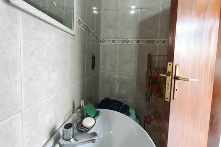 Casa à venda com 248m², 2 quartos e 3 vagas Casa à venda com 248m², 2 quartos e 3 vagasBanheiro Social