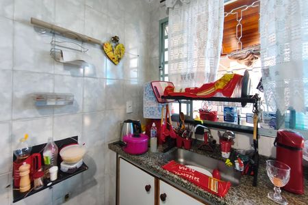 Casa à venda com 248m², 2 quartos e 3 vagas Casa à venda com 248m², 2 quartos e 3 vagasCasa 2 - Cozinha