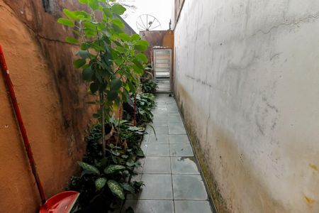 Casa à venda com 84m², 2 quartos e 2 vagas Casa à venda com 84m², 2 quartos e 2 vagasQuintal/ Jardim