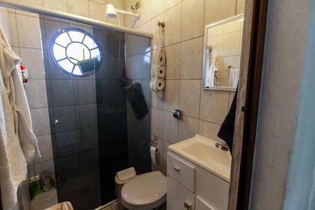 Casa à venda com 84m², 2 quartos e 2 vagas Casa à venda com 84m², 2 quartos e 2 vagasBanheiro