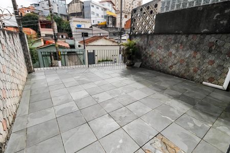 Casa à venda com 84m², 2 quartos e 2 vagas Casa à venda com 84m², 2 quartos e 2 vagasVaranda