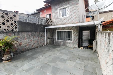 Casa à venda com 84m², 2 quartos e 2 vagas Casa à venda com 84m², 2 quartos e 2 vagasVaranda