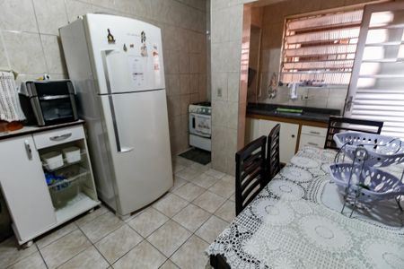 Casa à venda com 84m², 2 quartos e 2 vagas Casa à venda com 84m², 2 quartos e 2 vagasCozinha - Armários