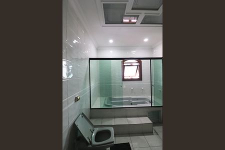 Casa para alugar com 580m², 5 quartos e 10 vagasSuíte 2 Banheiro 