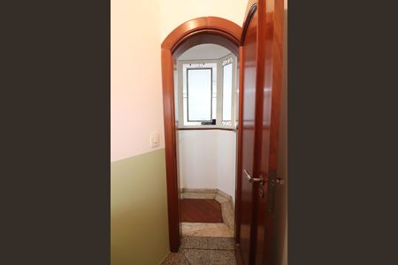 Casa para alugar com 580m², 5 quartos e 10 vagasLavabo