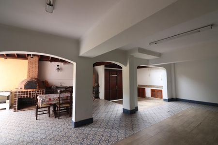 Casa para alugar com 580m², 5 quartos e 10 vagasChurrasqueira
