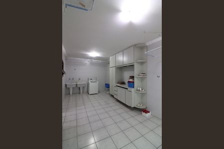 Casa para alugar com 580m², 5 quartos e 10 vagasÁrea de Serviço