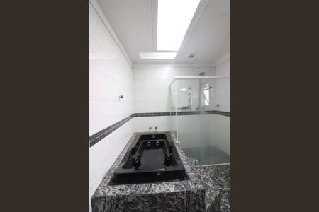 Casa para alugar com 580m², 5 quartos e 10 vagasSuíte 1 Banheiro 