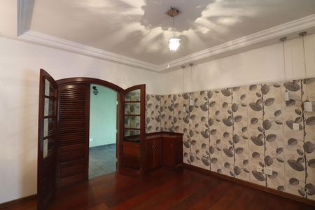 Casa para alugar com 580m², 5 quartos e 10 vagasSuíte 1