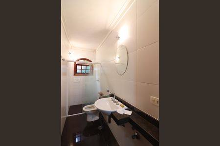 Casa para alugar com 580m², 5 quartos e 10 vagasBanheiro de serviço 2