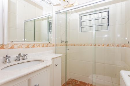 Casa à venda com 249m², 3 quartos e 1 vaga Casa à venda com 249m², 3 quartos e 1 vagaBanheiro da Suíte 2