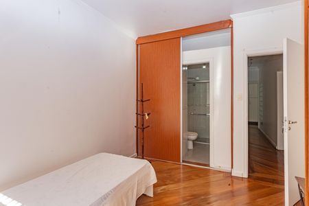 Casa à venda com 249m², 3 quartos e 1 vaga Casa à venda com 249m², 3 quartos e 1 vagaSuíte 1