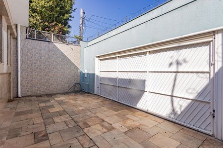 Casa à venda com 249m², 3 quartos e 1 vaga Casa à venda com 249m², 3 quartos e 1 vagaGaragem