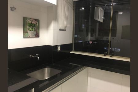 Apartamento para alugar com 98m², 3 quartos e 3 vagas Apartamento para alugar com 98m², 3 quartos e 3 vagasCozinha