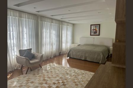 Casa de condomínio para alugar com 360m², 3 quartos e 3 vagas Casa de condomínio para alugar com 360m², 3 quartos e 3 vagasQuarto 3