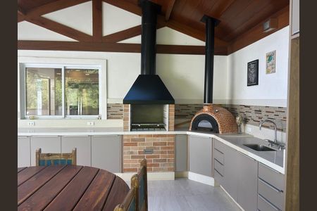 Casa de condomínio para alugar com 360m², 3 quartos e 3 vagas Casa de condomínio para alugar com 360m², 3 quartos e 3 vagasÁrea externa